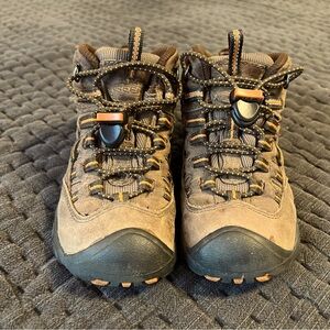 Keen hiking boots size 11